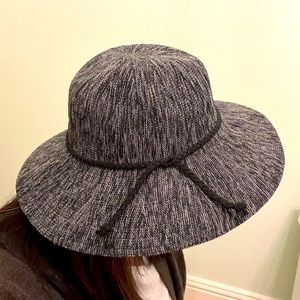 Nordstrom straw hat, in black, size 58cm, soft and easy to pack for vacation